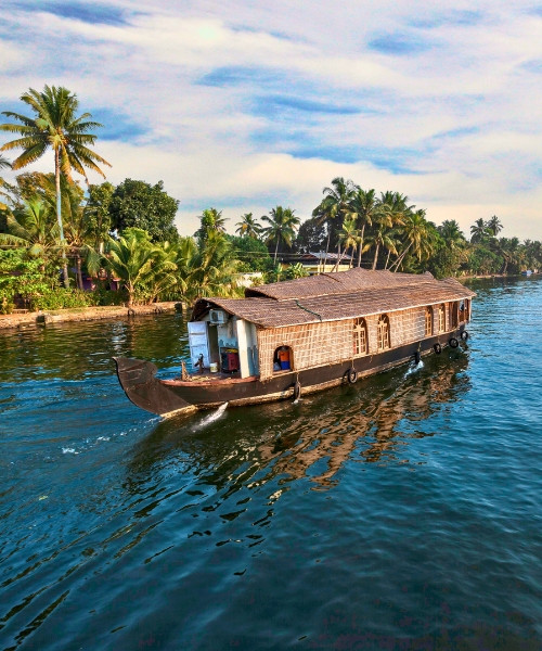 House Boat Cruise with Lunch in Kuttanad