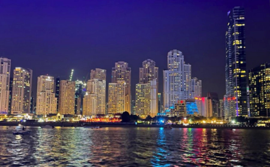 Dubai Marina Catamaran Cruise with Dinner