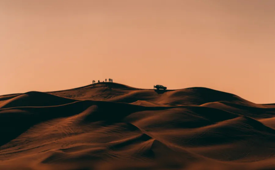 Deluxe Desert Safari with BBQ Dinner (Sharing Basis)