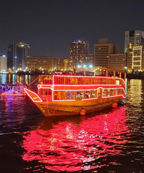 Dubai Creek Dhow Cruise with Dinner