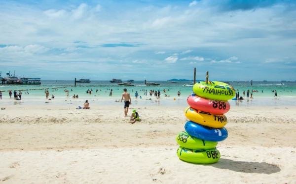 Coral Island speed boat tour with lunch (sharing basis)