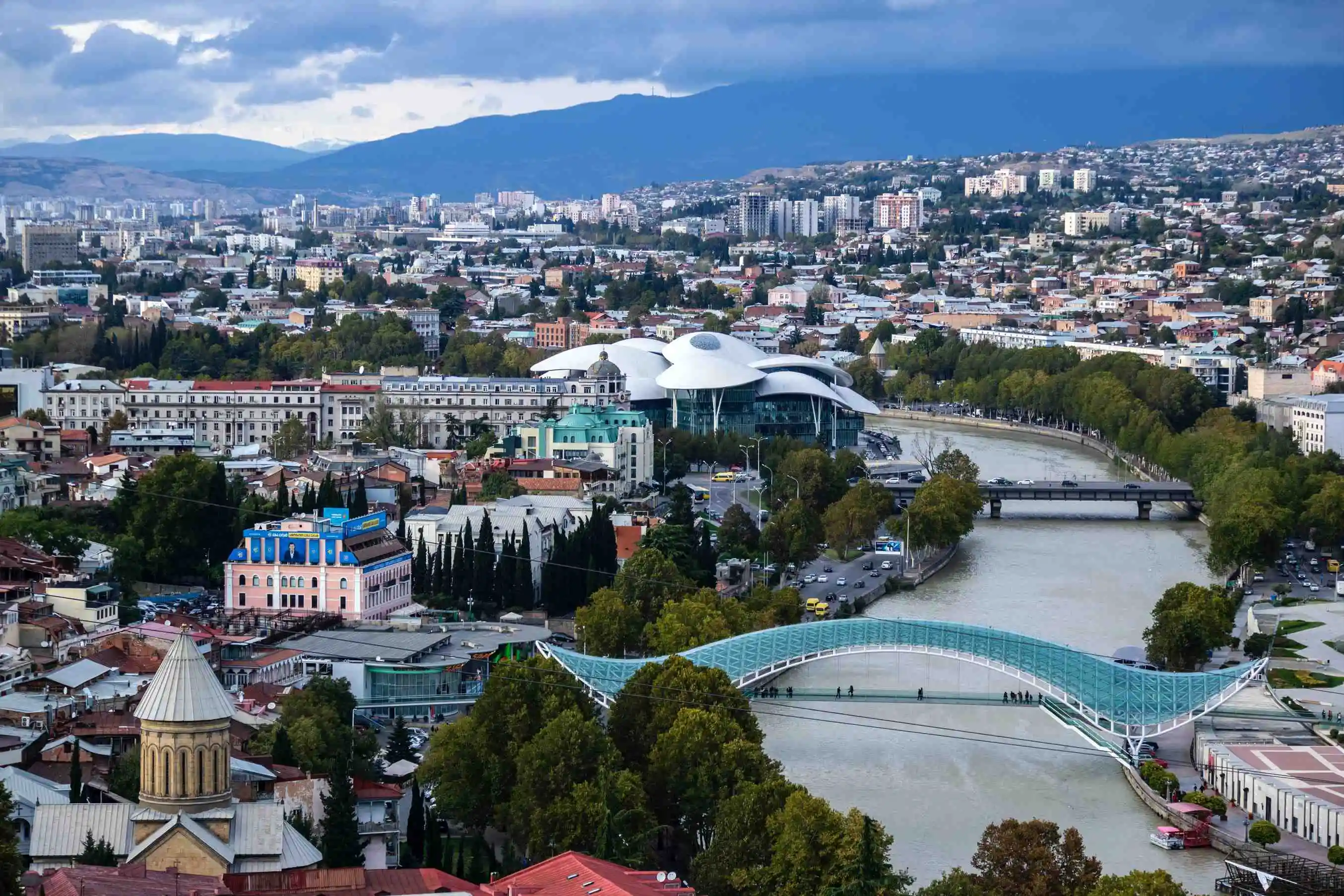 Discover the Hidden Gems of Georgia: A Traveler's Guide