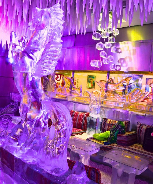 Chillout ice lounge 