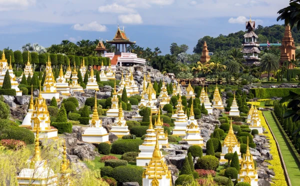 Nong Nooch tropical garden vist with live show