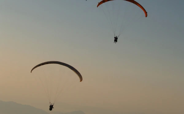 Paragliding